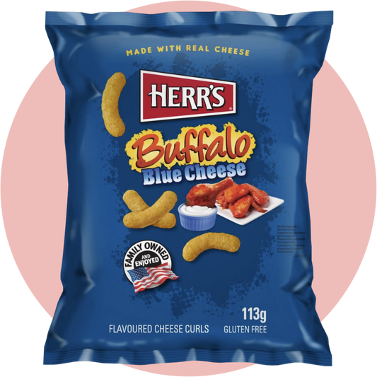 Herr's Buffalo Blue Cheese – Knusprige Mais-Snacks mit Buffalo-Wing-Geschmack und Blue Cheese in blauer Tüte