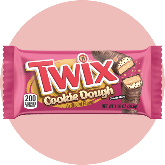 Twix Cookie Dough Bar mit Karamell Schicht knusprigem Keks und Cookie Dough Creme in Milchschokolade